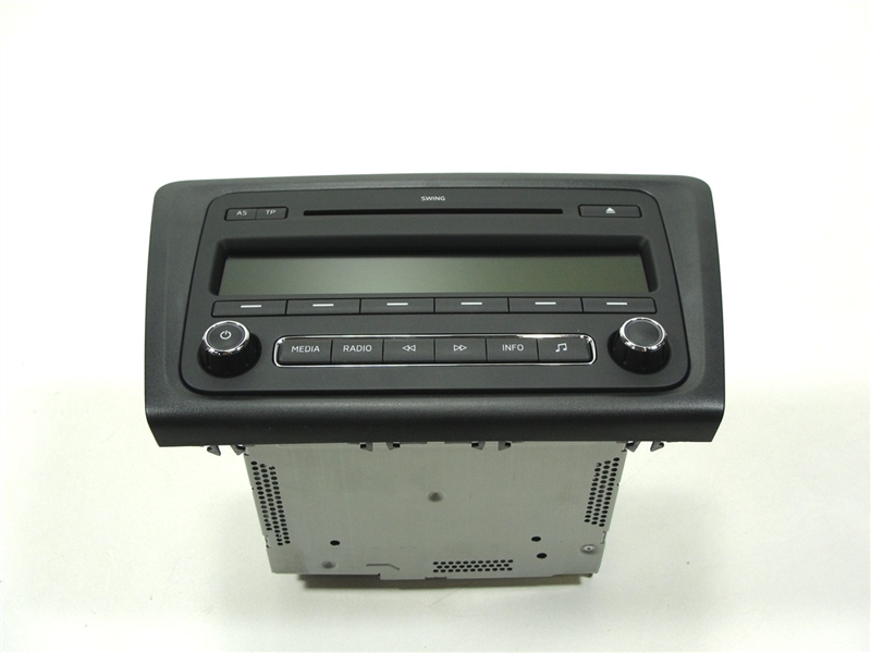 Skoda Rapid Autoradio Radio Swing CD MP3 5J0035161F /11300